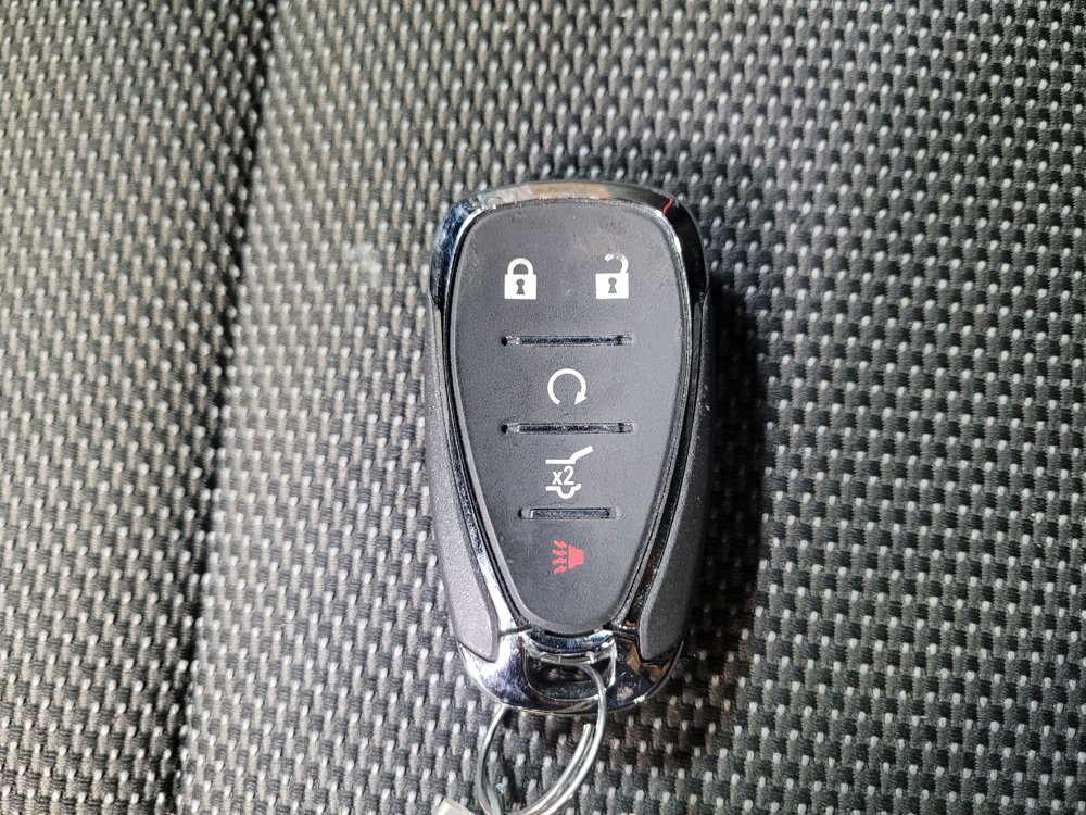 Used 2022 Chevrolet Traverse LT FWD image 32