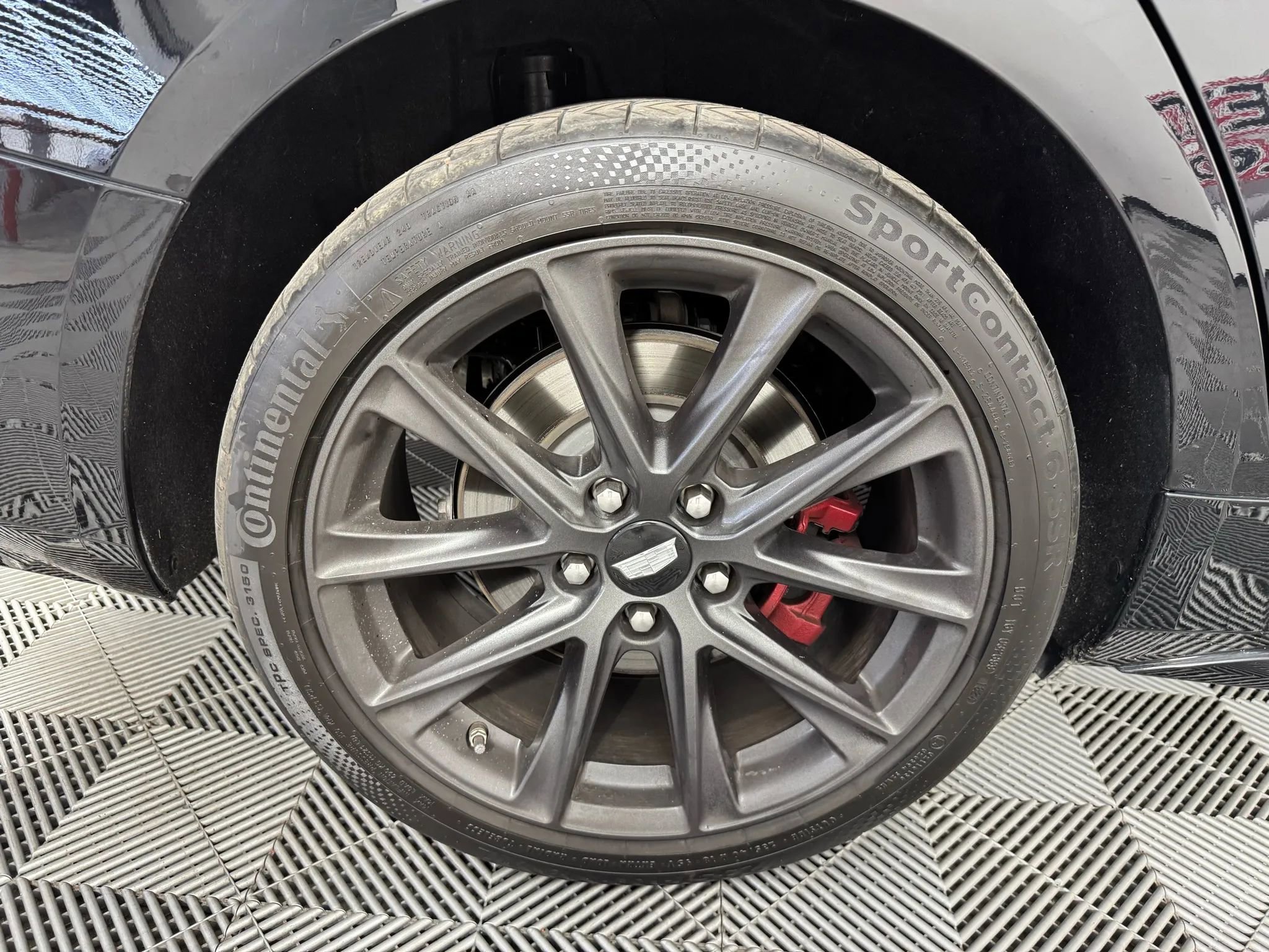 Used 2025 Cadillac CT4 V w/ Technology Package image 44