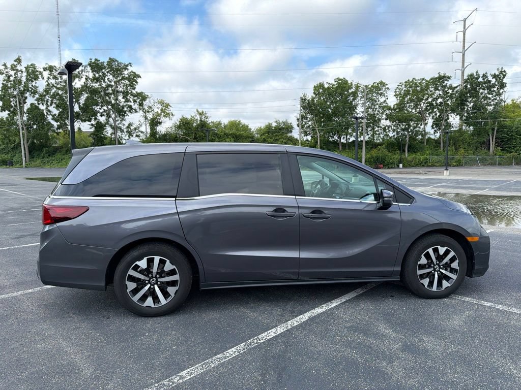 Used 2026 Honda Odyssey EX-L image 6
