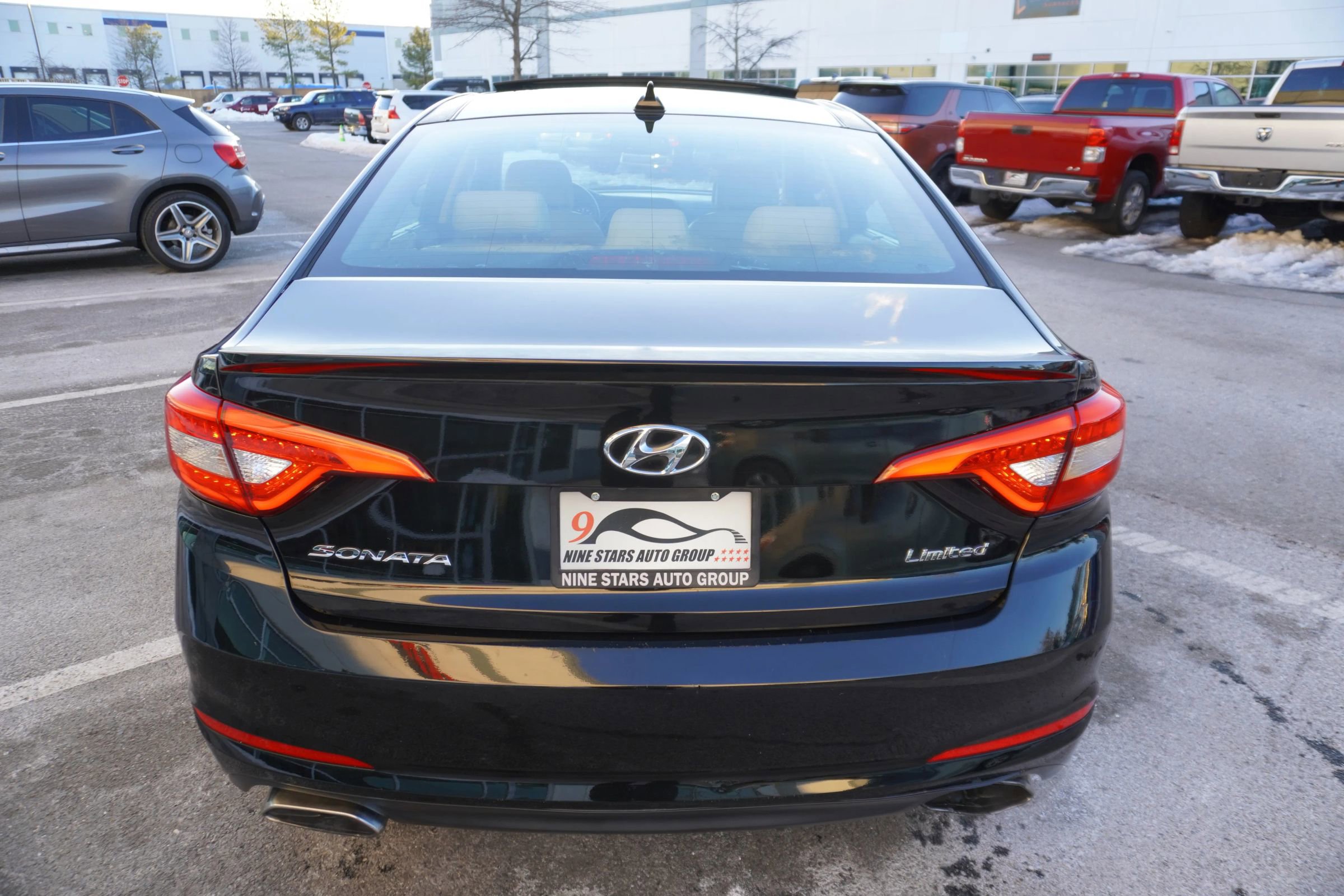 Used 2015 Hyundai Sonata Limited w/ Option Group 05 image 6
