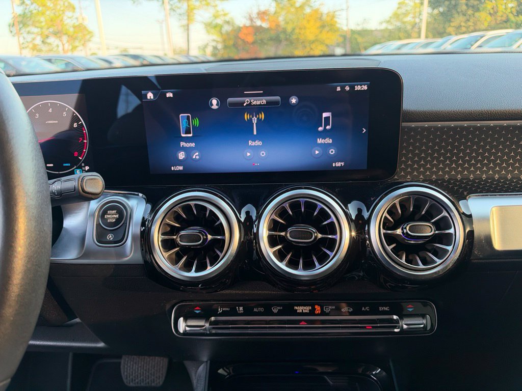 Used 2025 Mercedes-Benz GLB 250 image 18