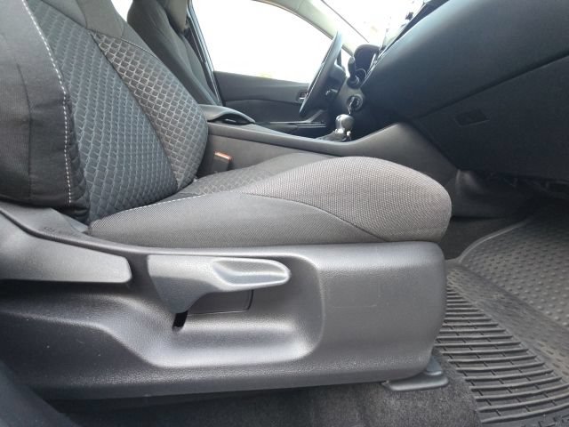 Used 2021 Toyota C-HR LE FWD image 15