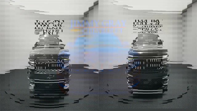 Used 2023 Jeep Wagoneer L Series II image 8