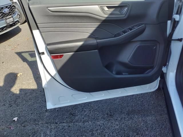 New 2025 Ford Escape Active w/ Cold Weather Package AWD/4WD image 10
