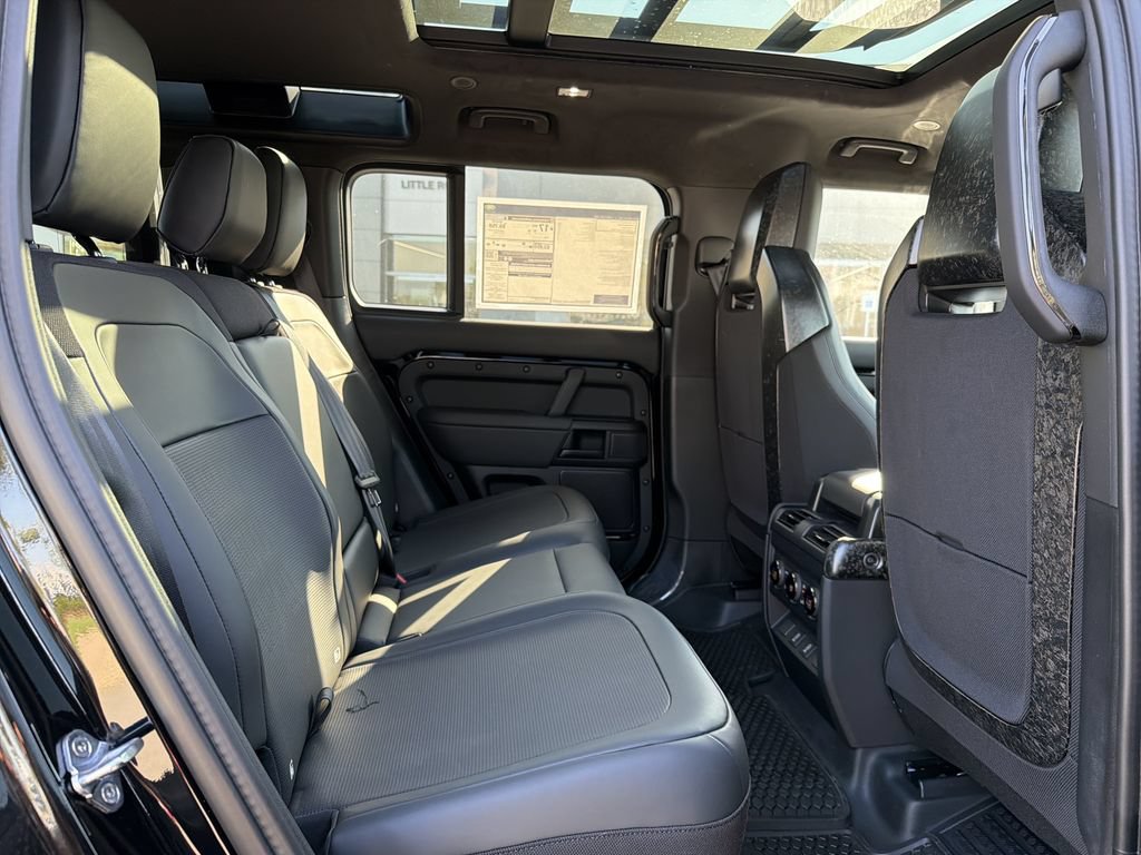 New 2026 Land Rover Defender 110 OCTA AWD/4WD image 13