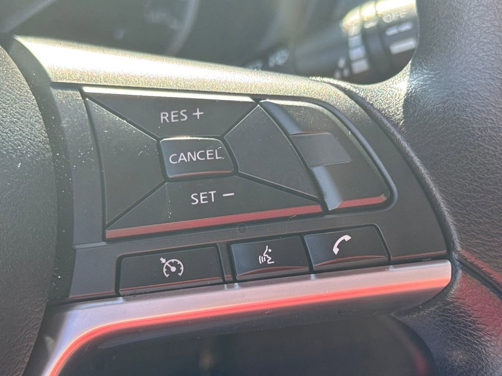 Used 2019 Nissan Kicks SV image 33