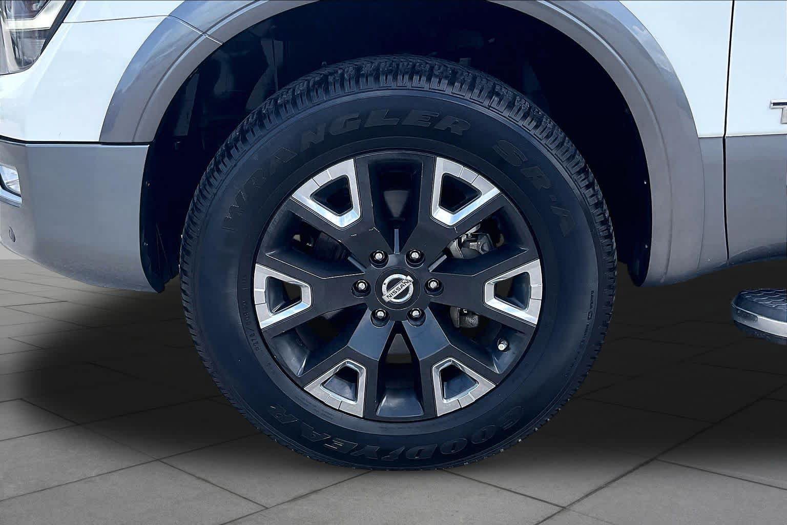 Used 2021 Nissan Titan Platinum Reserve w/ Off Road Protection Package AWD/4WD image 11