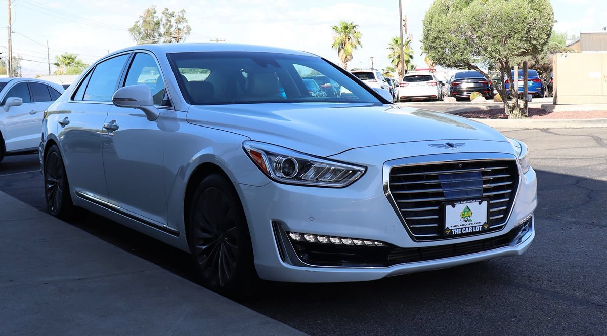 Used 2017 Genesis G90 3.3T Premium RWD image 14