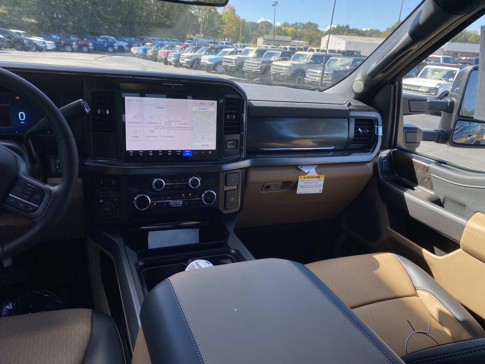 New 2026 Ford F350 4x4 Crew Cab DRW Super Duty image 14