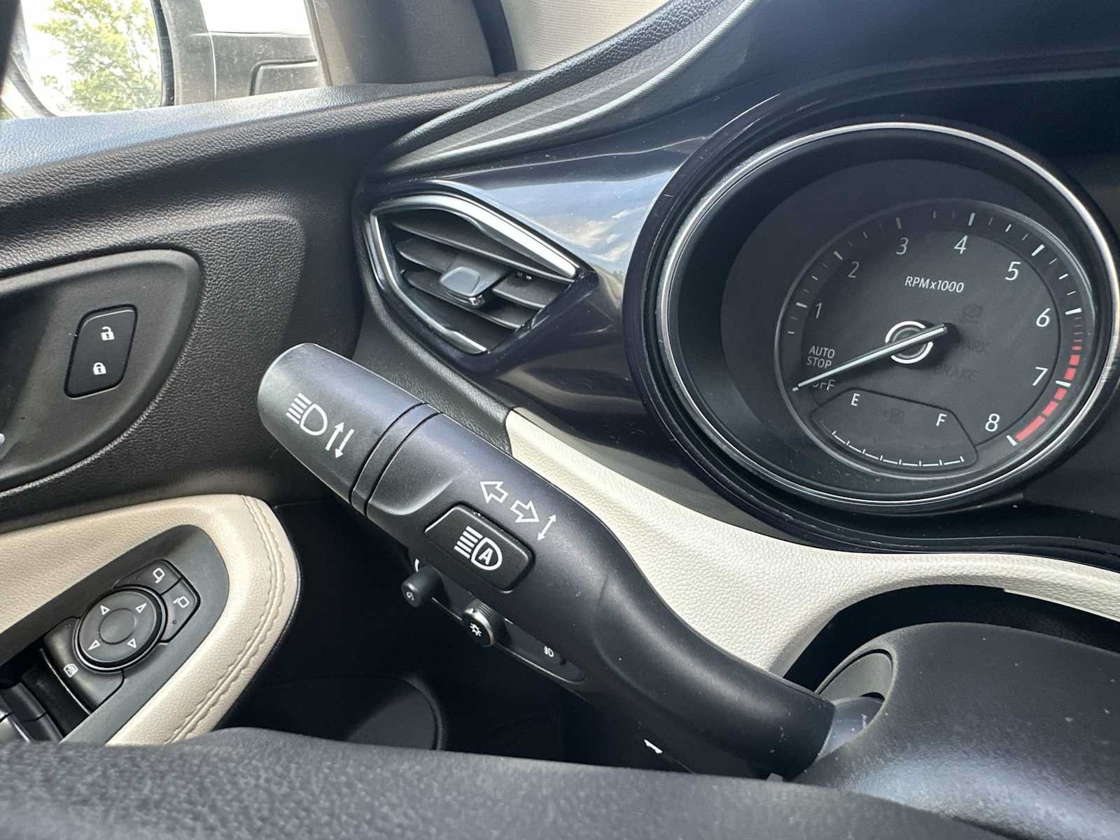 Used 2021 Buick Encore GX Preferred FWD image 29