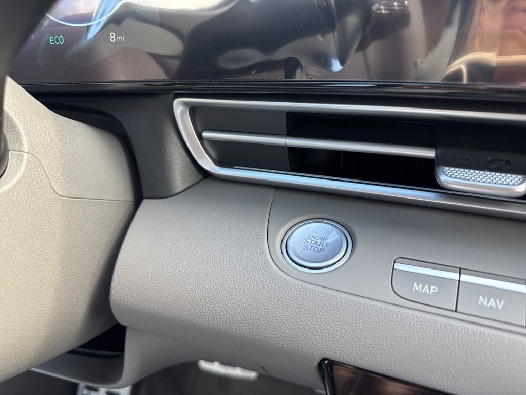 New 2025 Hyundai Elantra SEL image 35