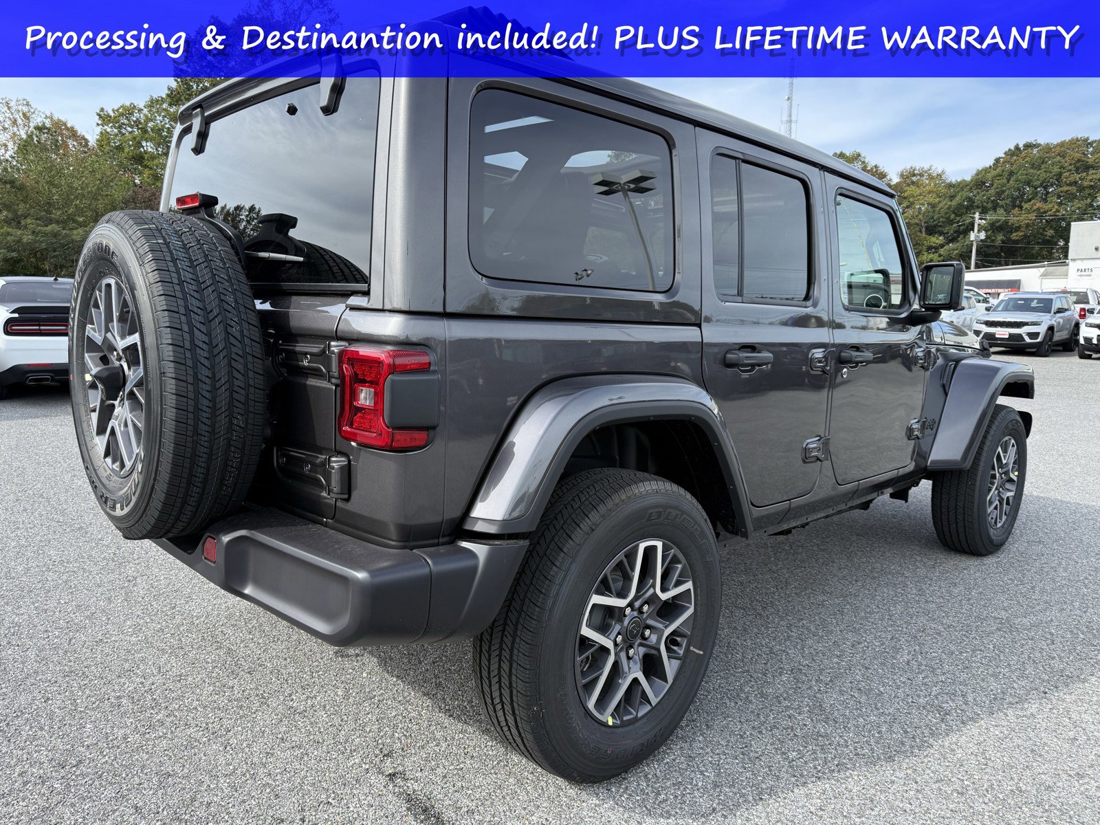 New 2026 Jeep Wrangler Unlimited Sahara AWD/4WD image 3