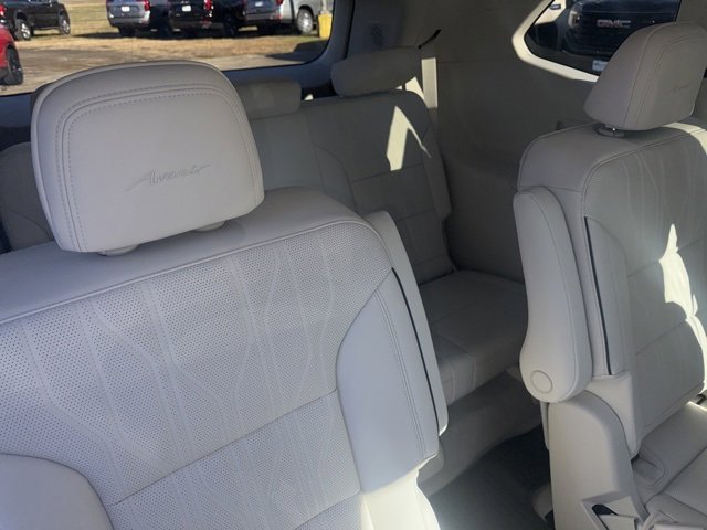 New 2026 Buick Enclave Avenir w/ Super Cruise Package image 12