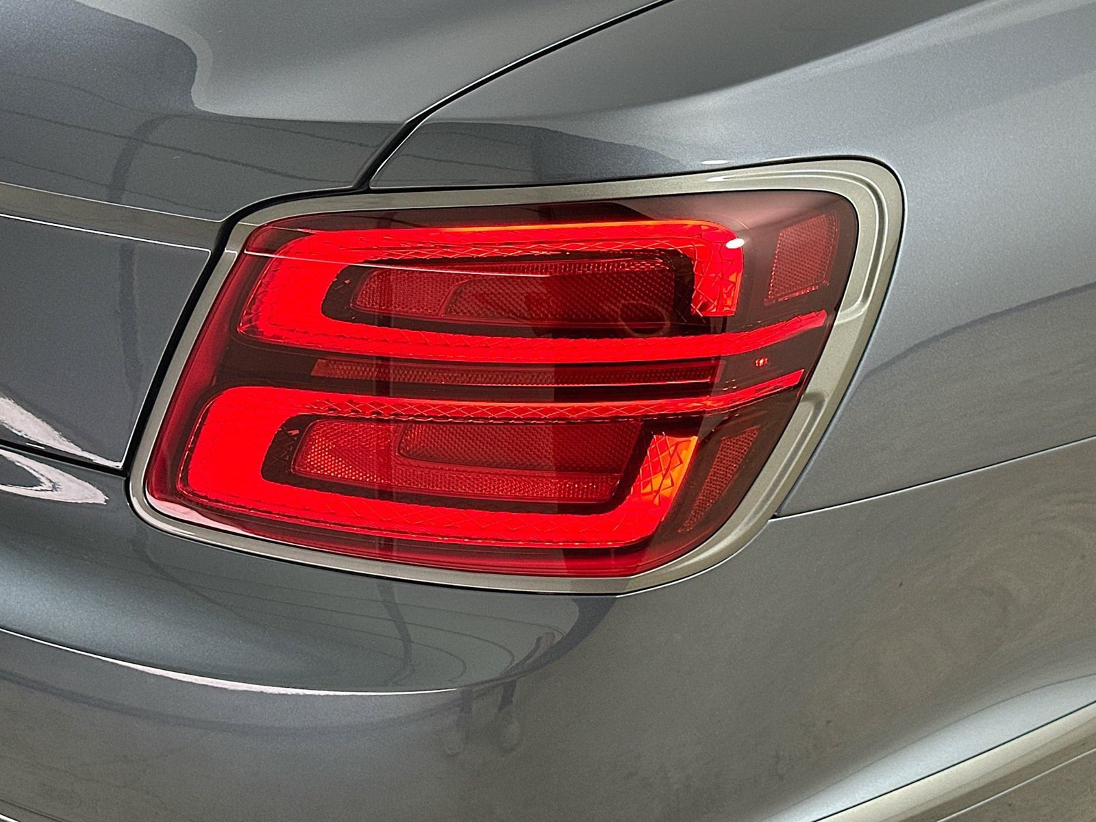 New 2026 Bentley Flying Spur Plug-In Hybrid AWD/4WD image 69