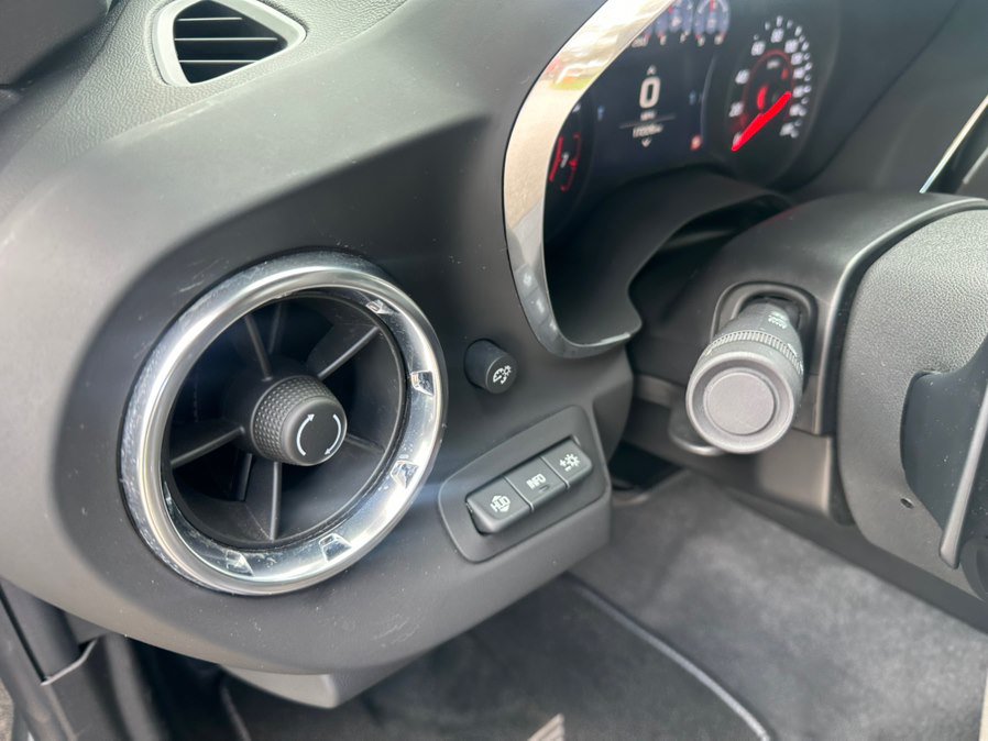 Used 2020 Chevrolet Camaro SS RWD image 25