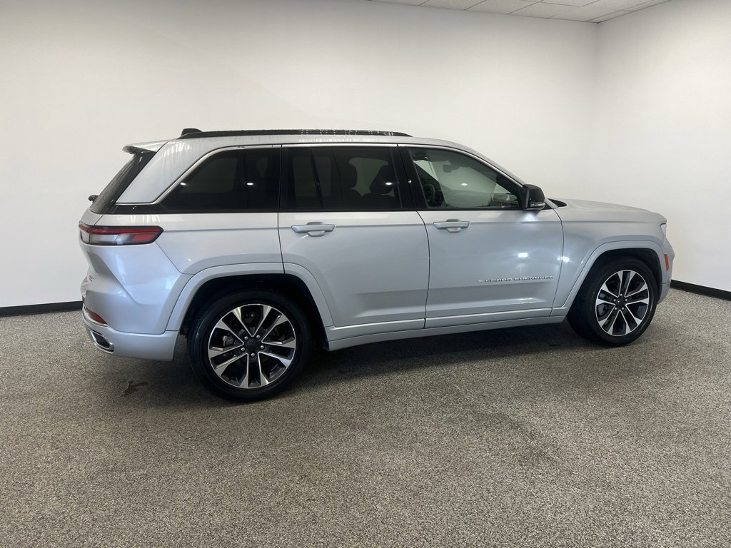 Used 2024 Jeep Grand Cherokee Overland image 19
