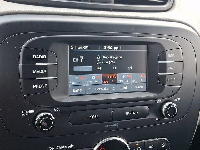 Used 2017 Kia Soul + FWD image 17