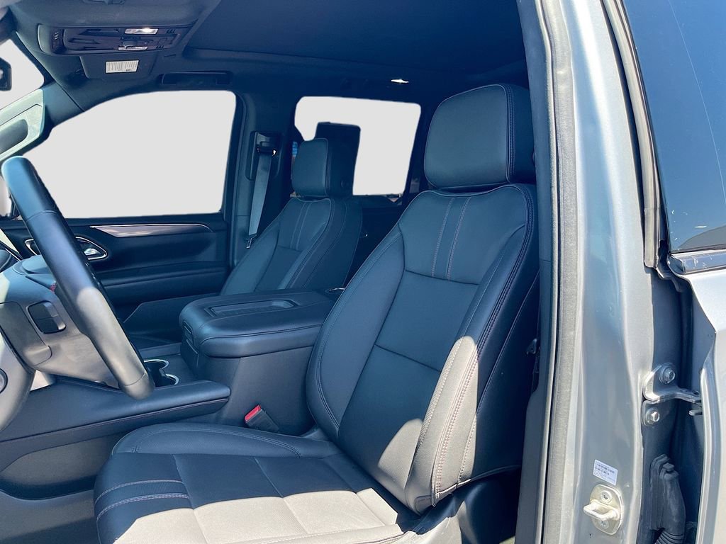 Used 2024 Chevrolet Tahoe RST w/ Luxury Package AWD/4WD image 21