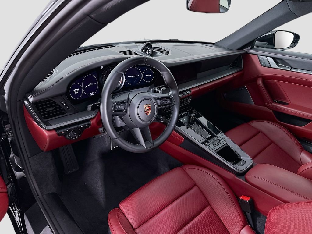 Used 2024 Porsche 911 Carrera 4S image 4