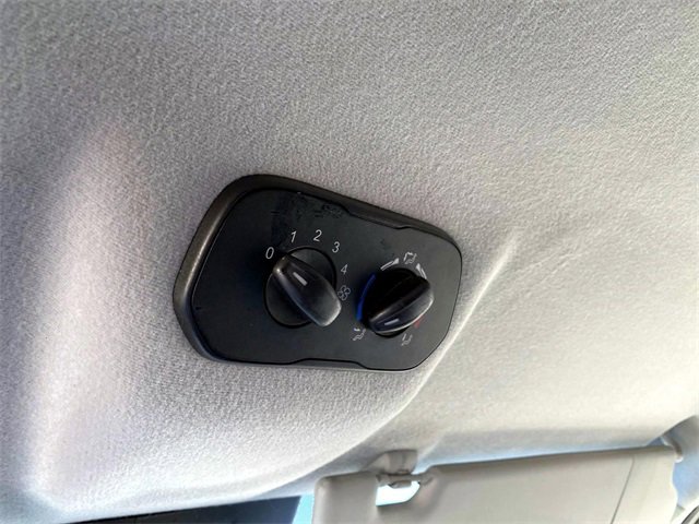 Used 2018 Ford Transit 350 XLT image 28