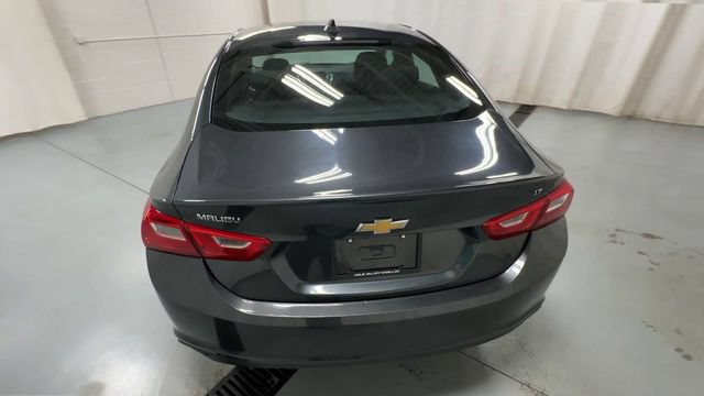 Used 2017 Chevrolet Malibu LT FWD image 7