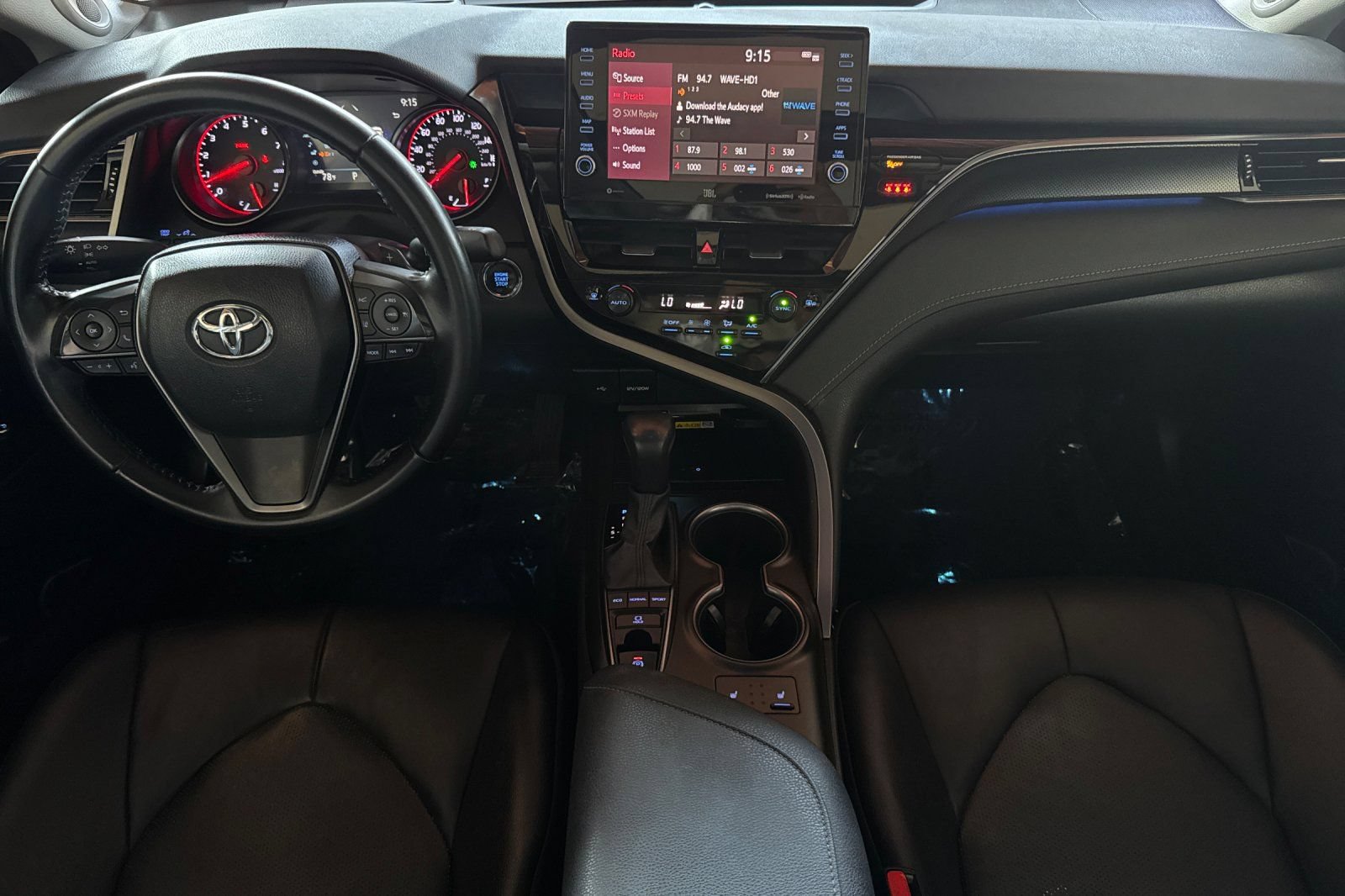 Used 2022 Toyota Camry XSE FWD image 16
