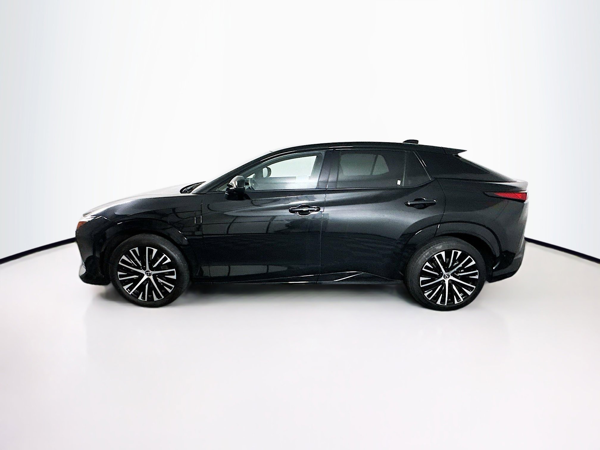 Used 2023 Lexus RZ 450e Premium w/ Accessory Package (Z1) AWD/4WD image 4