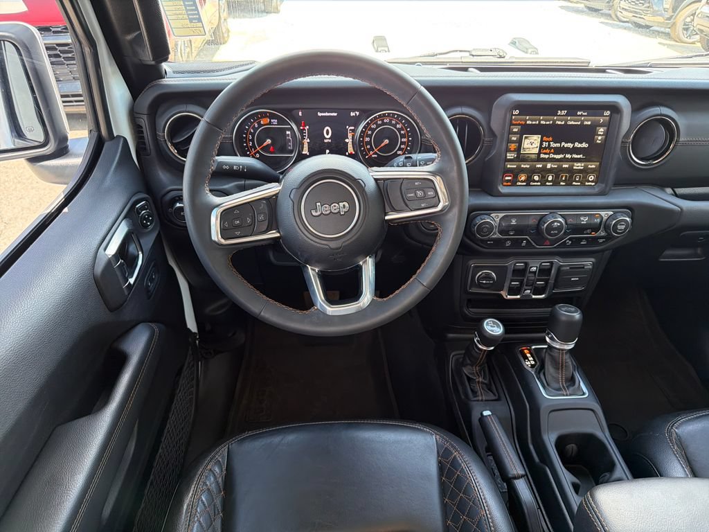 Used 2023 Jeep Wrangler Unlimited Sahara AWD/4WD image 15