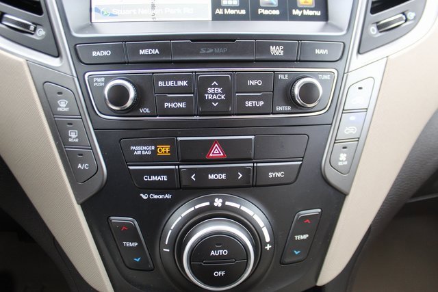 Used 2018 Hyundai Santa Fe Limited w/ Cargo Package image 22