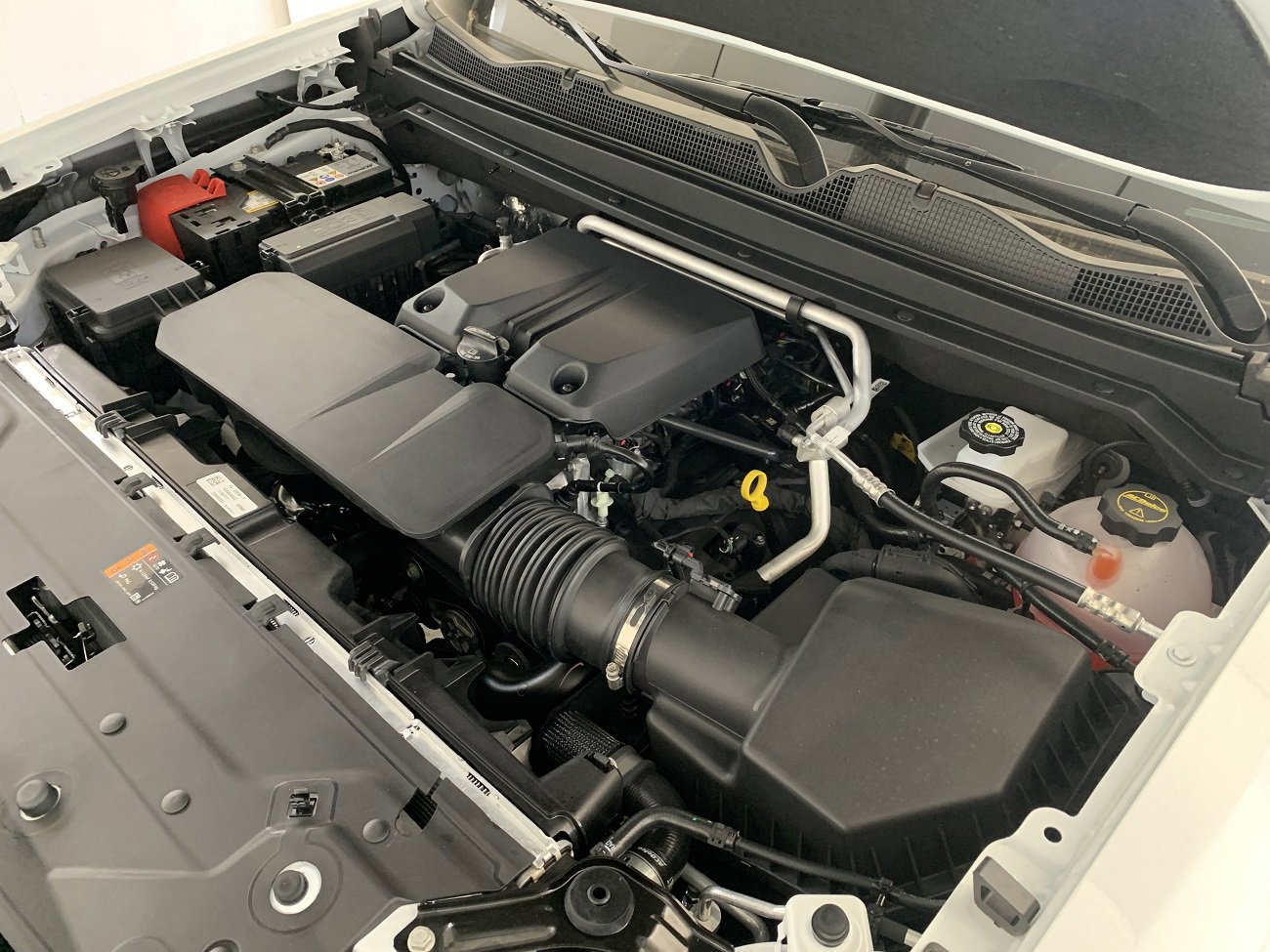 New 2024 Chevrolet Colorado LT w/ LT Convenience Package III image 13