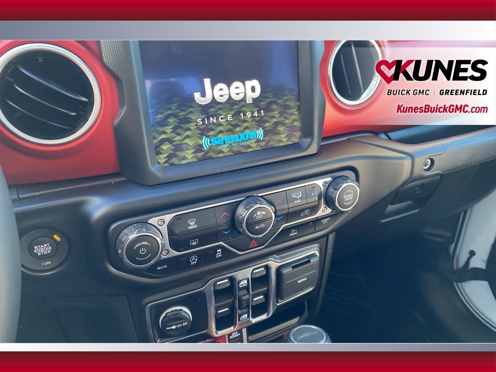 Used 2022 Jeep Gladiator Rubicon w/ Trailer Tow Package image 23