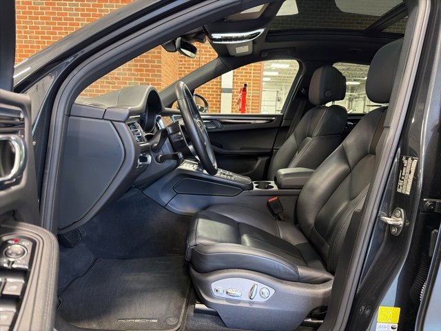 Used 2020 Porsche Macan image 17