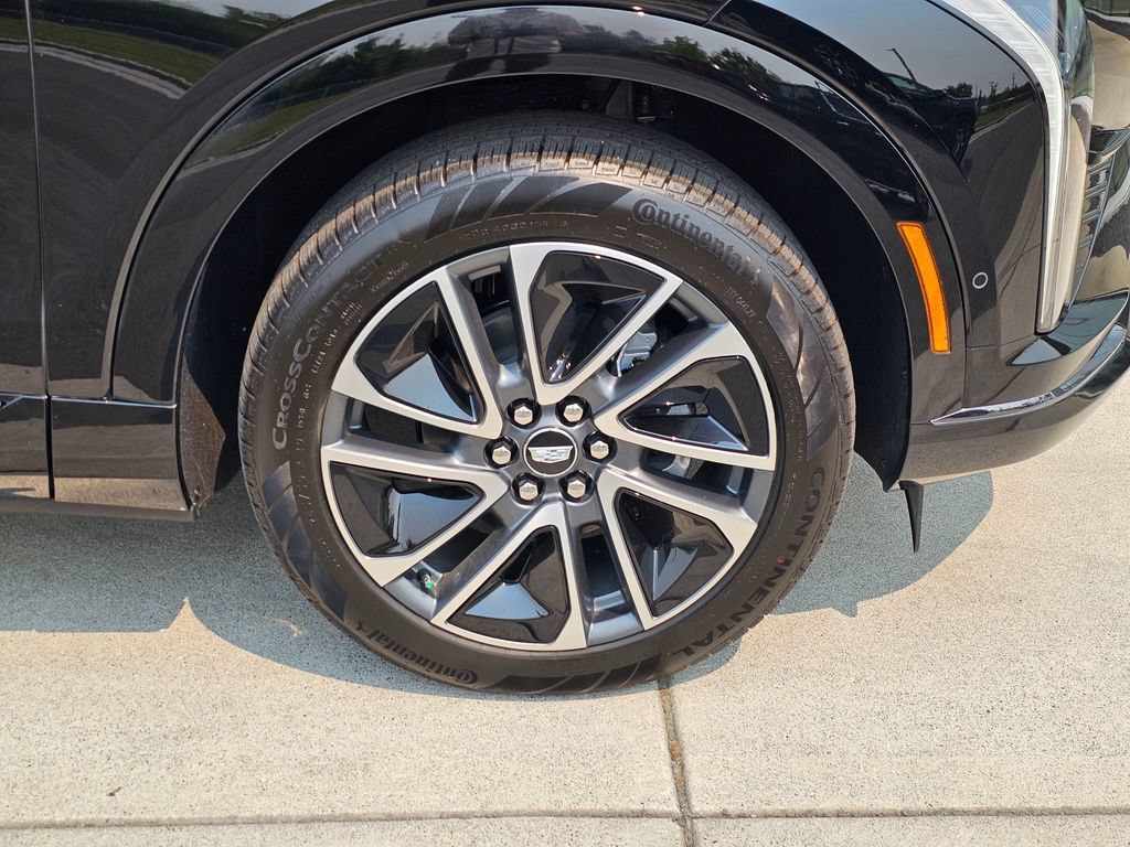 New 2026 Cadillac Optiq Sport 1 AWD/4WD image 9