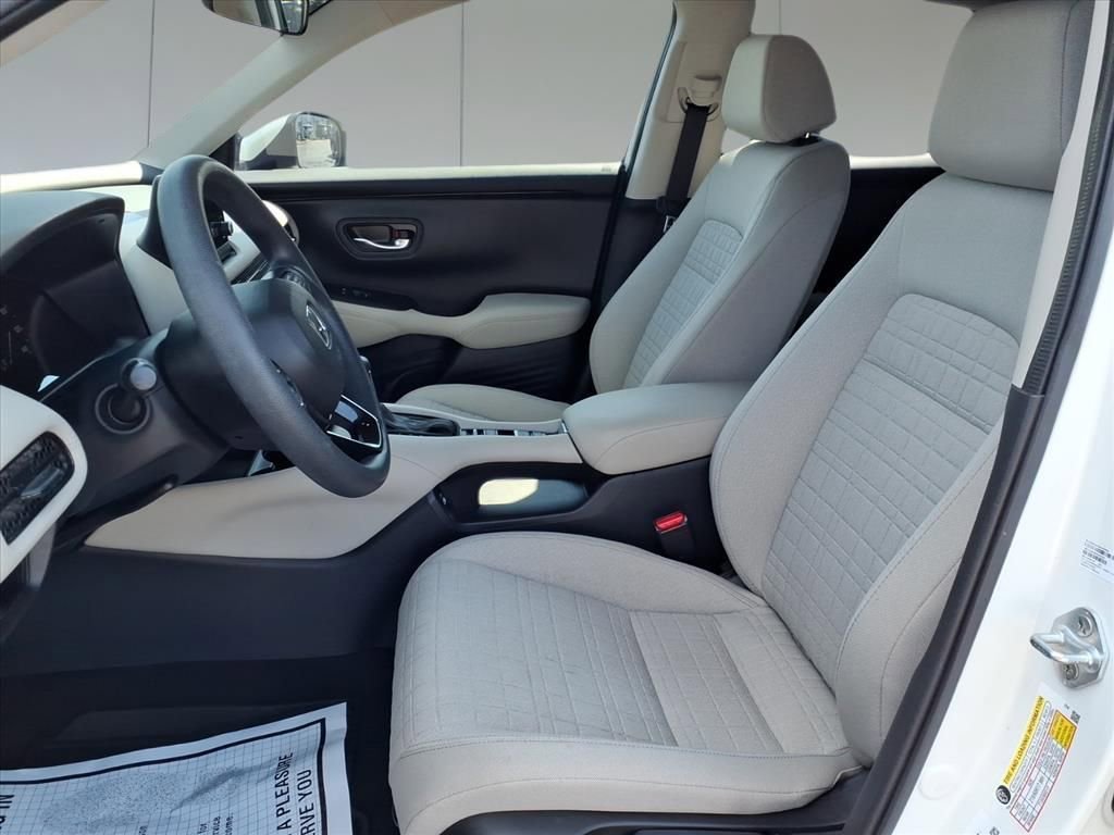 Used 2023 Honda HR-V LX image 12