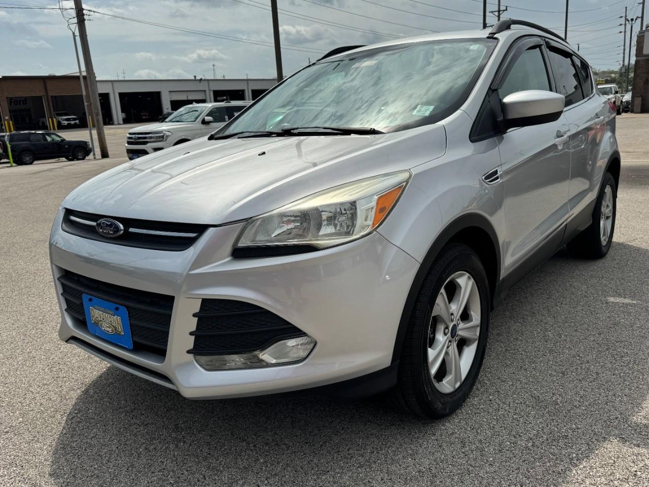 Used 2015 Ford Escape SE w/ Equipment Group 201A image 8