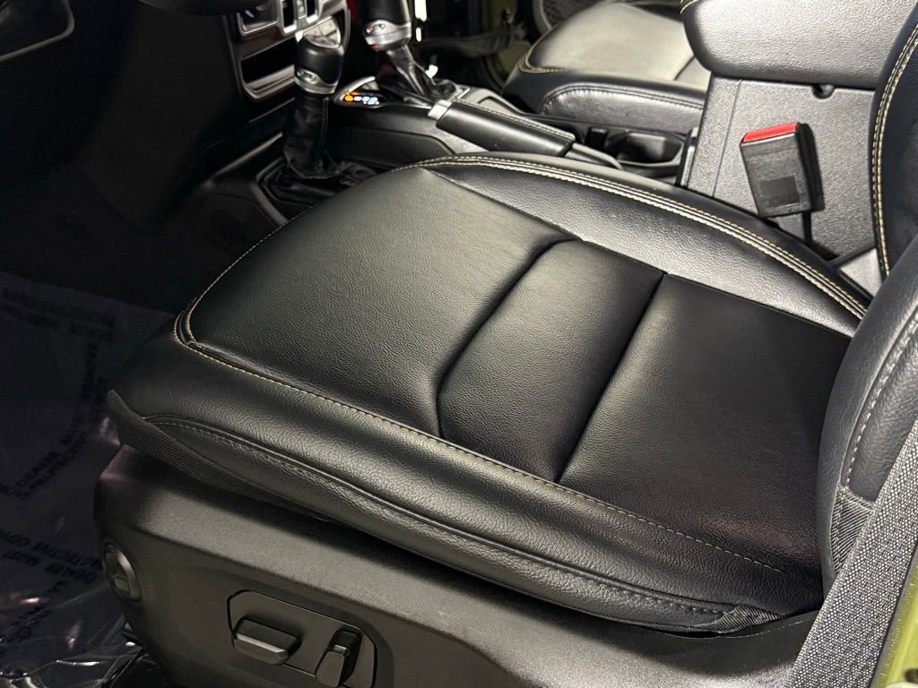 Used 2024 Jeep Wrangler Unlimited Sahara w/ Technology Group image 21