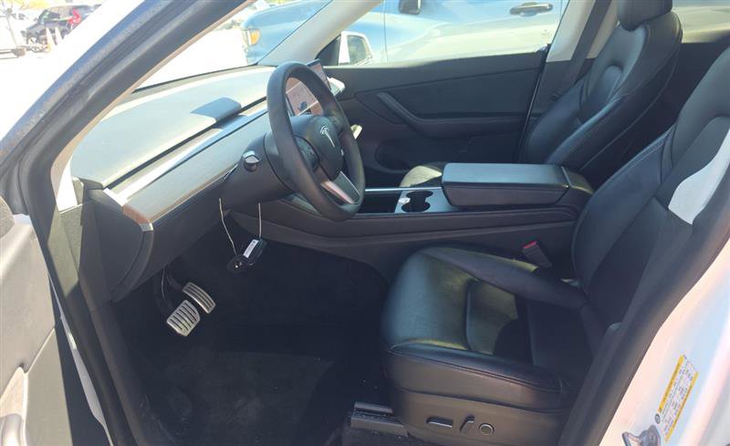 Used 2022 Tesla Model Y Performance image 7