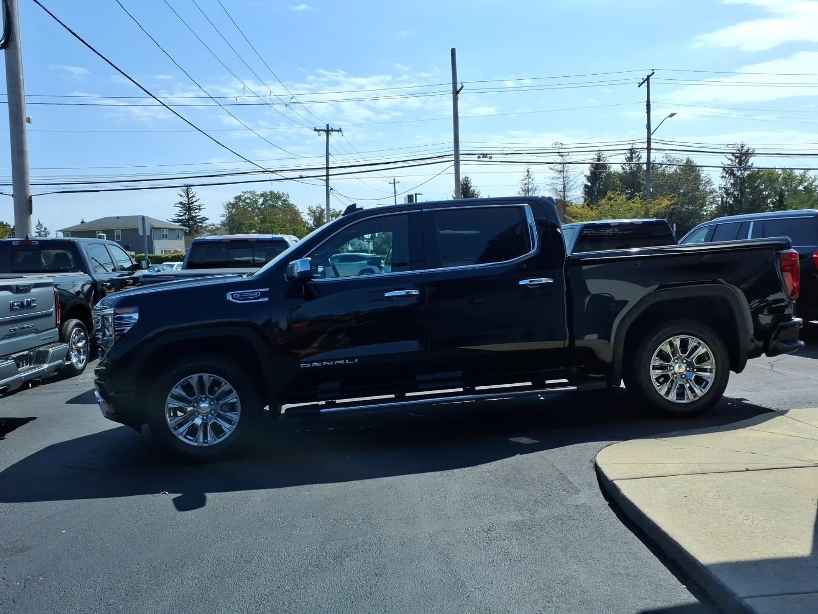 Used 2024 GMC Sierra 1500 Denali AWD/4WD image 7