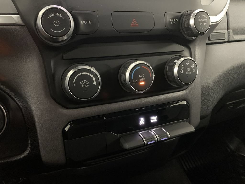 Used 2022 RAM 1500 Big Horn AWD/4WD image 42