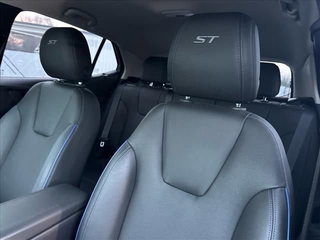 Certified 2025 Buick Encore GX Sport Touring w/ Advanced Technology Package image 20