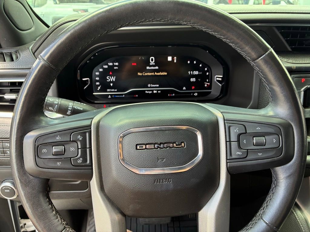 Used 2022 GMC Yukon Denali RWD image 19
