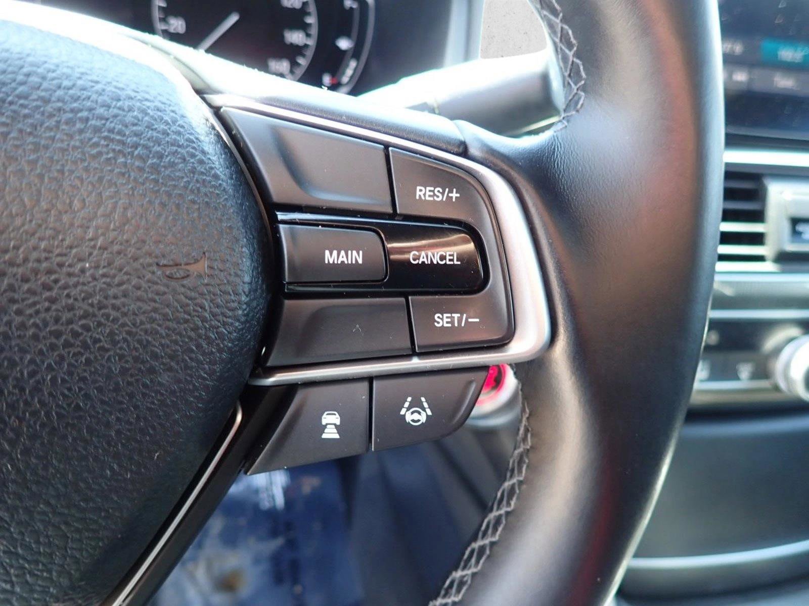 Used 2018 Honda Accord Sport image 14
