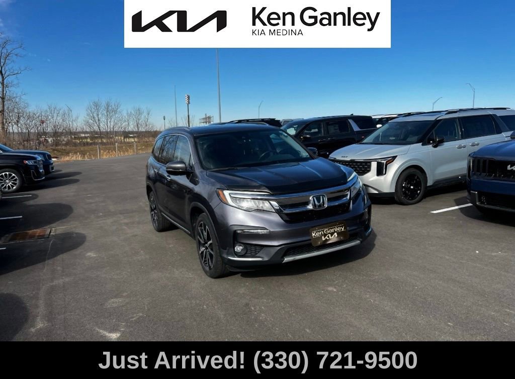 Used 2019 Honda Pilot Touring image 3