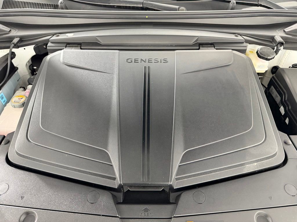 Used 2025 Genesis GV60 RWD image 35