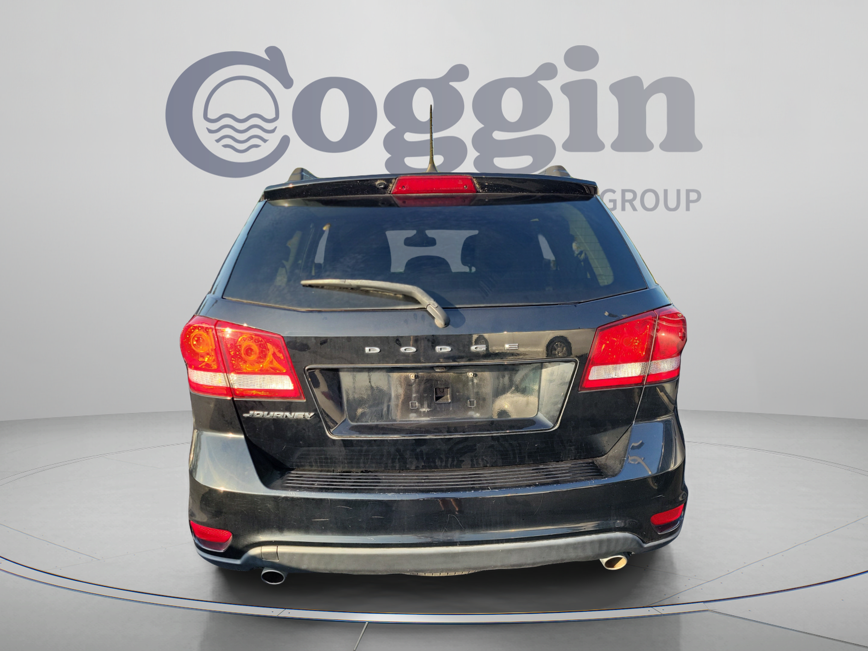 Used 2019 Dodge Journey SE w/ Connectivity Group FWD image 4