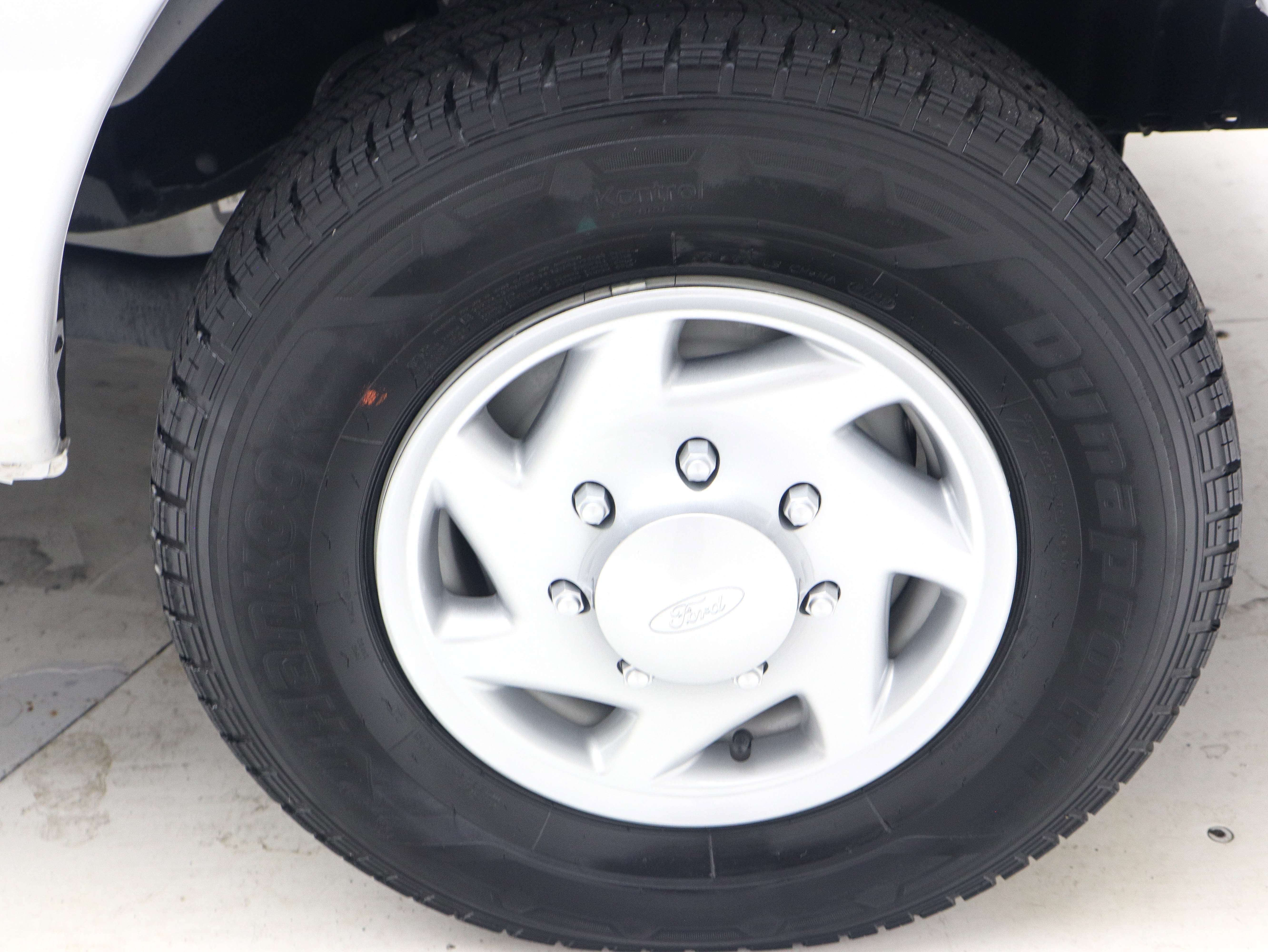 Used 2023 Ford E-350 and Econoline 350 Super Duty w/ Power Windows & Locks Group RWD image 27