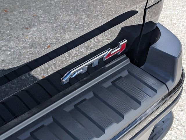 Used 2022 GMC Canyon AT4 w/ Trailering Package image 17