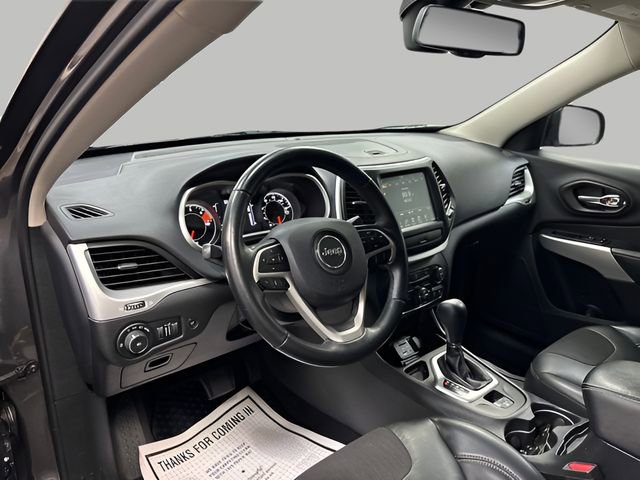 Used 2018 Jeep Cherokee Latitude Plus w/ Comfort/Convenience Group image 17