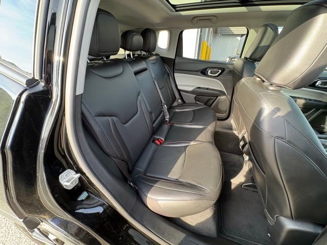 Used 2022 Jeep Compass Limited w/ Sun and Sound Group AWD/4WD image 30