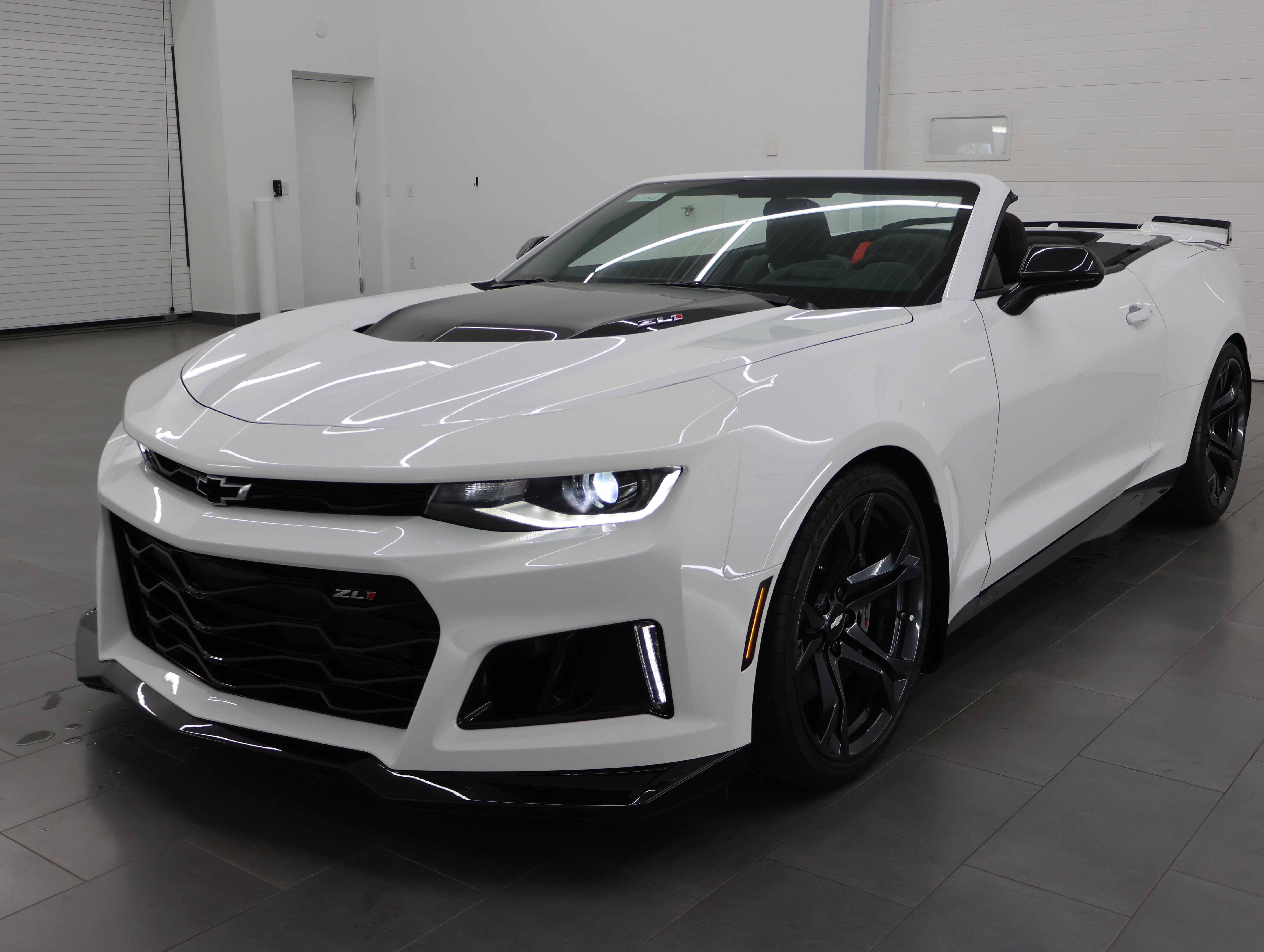 Used 2018 Chevrolet Camaro ZL1 RWD image 59